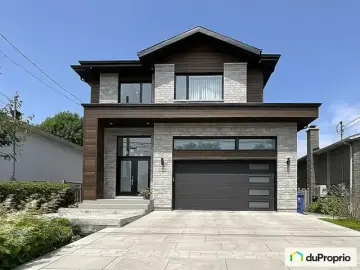 Detached House with x Bedrooms, x Bathrooms