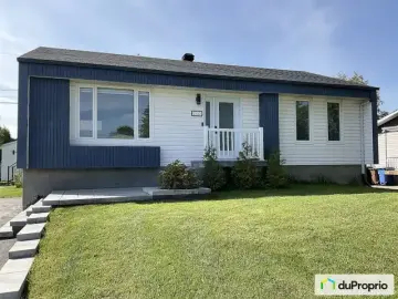 Cottage with x Bedrooms, x Bathrooms