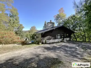 Detached House with x Bedrooms, x Bathroom