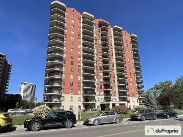 Condominium with x Bedrooms, x Bathroom
