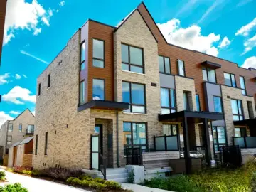 Semi Detached with xxxx sqft, x Bedrooms, x Bathrooms