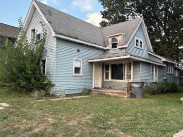 Detached House with xxxx sqft, x Bedrooms, x Bathroom