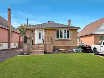 Detached House with * Bedrooms, * Bathroom