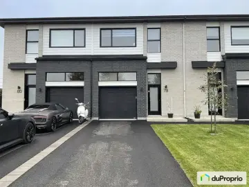 Semi Detached with x Bedrooms, x Bathrooms