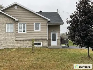 Semi Detached with * Bedrooms, * Bathroom