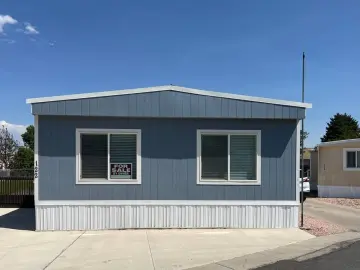 Detached House with xxxx sqft, x Bedrooms, x Bathroom
