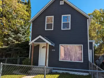 Detached House with **** sqft, * Bedrooms, * Bathroom