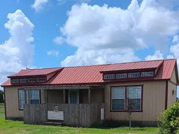 Detached House with xxx sqft, x Bedroom, x Bathroom