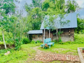 Cottage with xxx sqft, x Bedrooms, x Bathroom