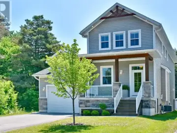 Detached House with xxxx sqft, x Bedrooms, x Bathroom