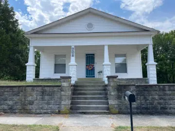 Detached House with *** sqft, * Bedrooms, ** Bathroom