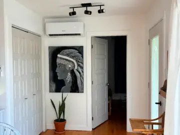 Detached House with * Bedrooms, * Bathroom