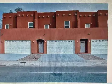 Semi Detached with xxxx sqft, x Bedrooms, xx Bathroom