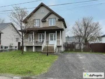 Detached House with * Bedrooms, * Bathroom