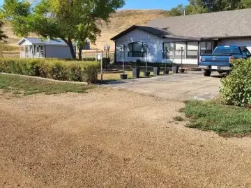 Detached House with * Bedrooms, * Bathrooms