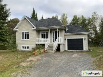 Detached House with * Bedrooms, * Bathroom