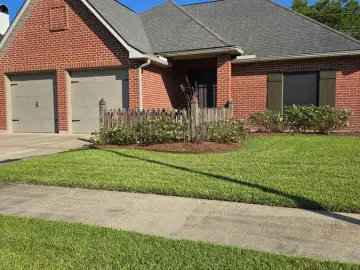 Detached House with **** sqft, * Bedrooms, * Bathroom