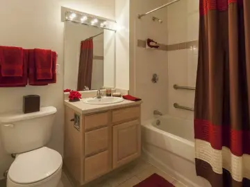 Detached House with 665 sqft, 1 Bedroom, 1 Bathroom