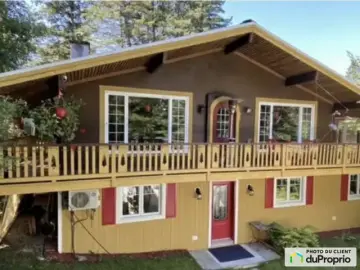 Detached House with 5 Bedrooms, 3 Bathrooms