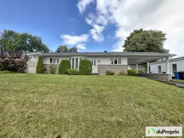 Detached House with x Bedrooms, x Bathroom