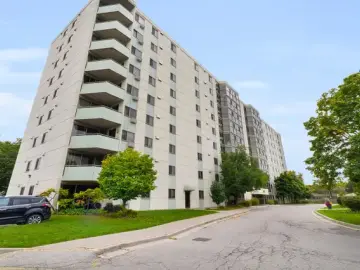 Condominium with x Bedrooms, x Bathroom