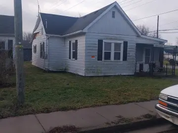 Detached House with x Bedrooms, x Bathroom