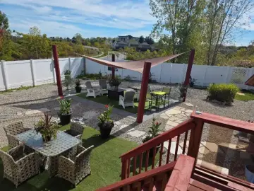 Detached House with xxxx sqft, x Bedrooms, x Bathroom