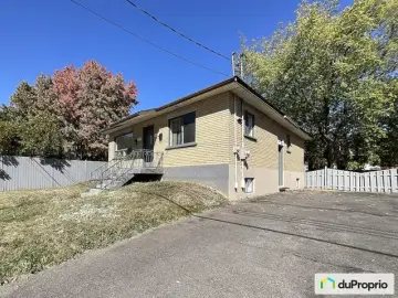 Detached House with 4 Bedrooms, 3 Bathrooms