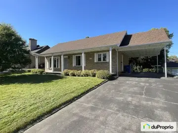 Detached House with 4 Bedrooms, 2 Bathrooms