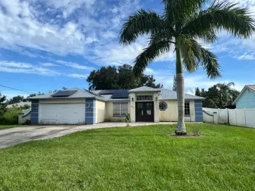 Detached House with xxxx sqft, x Bedrooms, x Bathroom