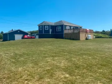 Detached House with * Bedrooms, * Bathroom
