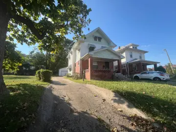 Detached House with xxxx sqft