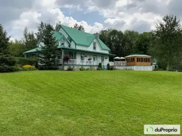 Land with 4 Bedrooms, 2 Bathrooms