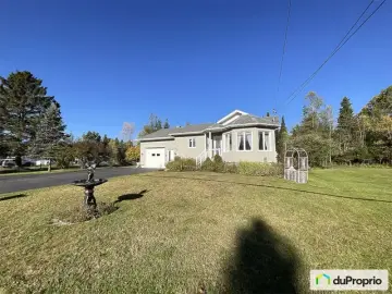 Detached House with x Bedrooms, x Bathroom