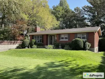 Detached House with x Bedrooms, x Bathrooms