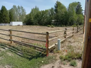 Land with xxxxx sqft