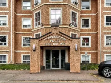 Condominium with xxxx sqft, x Bedrooms, x Bathrooms