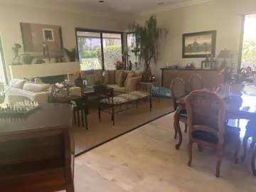 Condominium with xxxx sqft, x Bedrooms, x Bathrooms