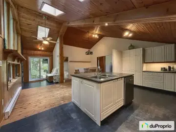 Detached House with 2 Bedrooms, 2 Bathrooms