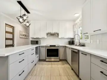 Detached House with * Bedrooms, * Bathrooms