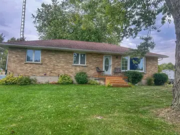 Detached House with * Bedrooms, * Bathrooms