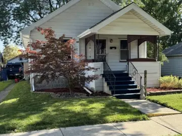Detached House with *** sqft, * Bedrooms, * Bathroom