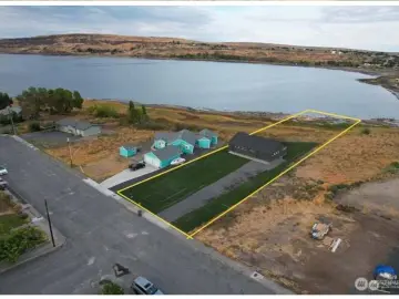 Detached House with 1637 sqft, 0 Bedroom, 1 Bathroom