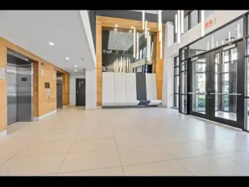 Condominium with xxxx sqft, x Bedrooms, x Bathrooms