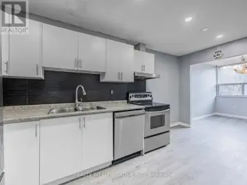 Condominium with xxxx sqft, x Bedrooms, x Bathroom