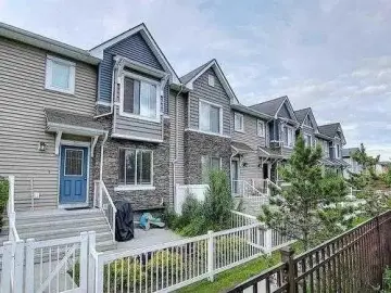 Semi Detached with x Bedrooms, x Bathrooms