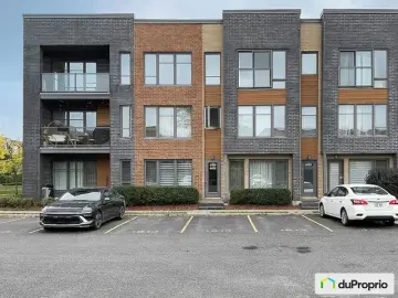 Condominium with x Bedrooms, x Bathroom
