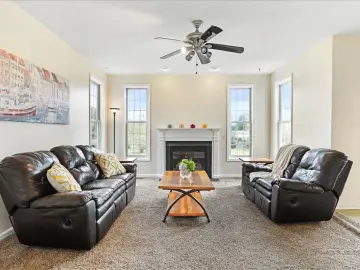 Detached House with **** sqft, * Bedrooms, ** Bathroo