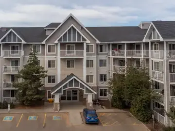 Detached House with 2 Bedrooms, 2 Bathrooms