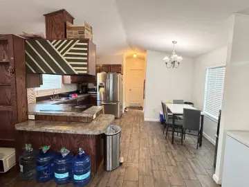 Detached House with 1216 sqft, 3 Bedrooms, 2 Bathroom